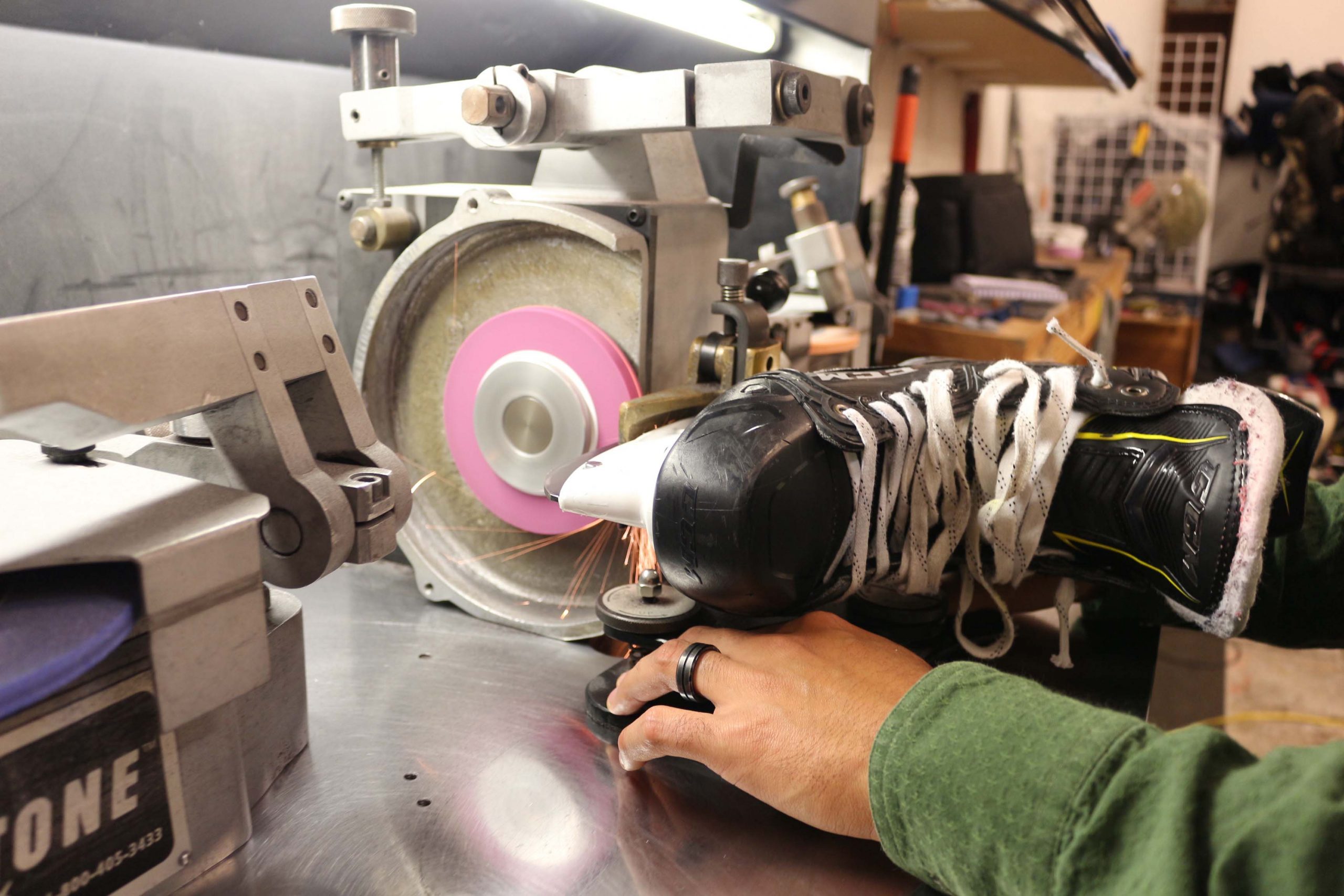 Sharpen Your Ice Hockey Skates West Nyack